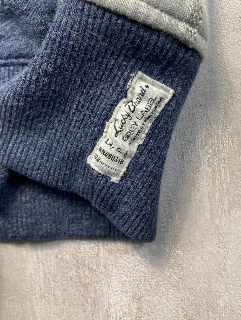 Vintage Late 2010s Mens Small Hoodie Sweatshirt Colorblock Grey Navy Pullover - Picture 6 of 7